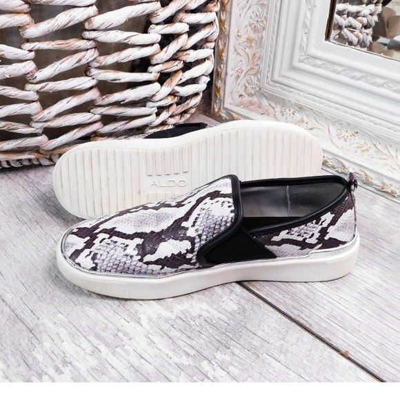 ALDO WMN 6.5 LTHR SNAKE SKIN SLIP ON LOAFERS - Picture 4 of 8